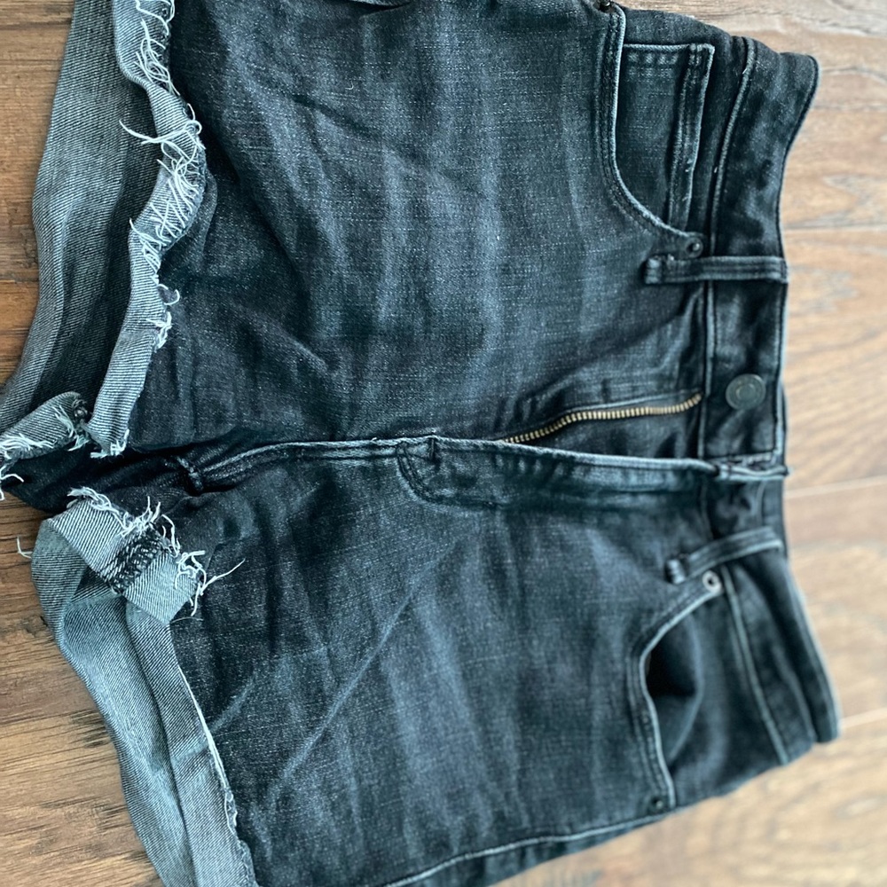 Abercrombie and Fitch Simone High Rise Shorts, Size 24/00